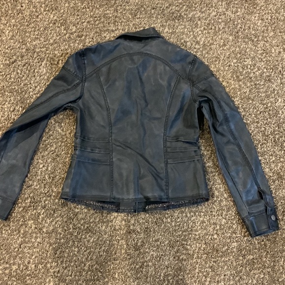 Jacket - Picture 5 of 5